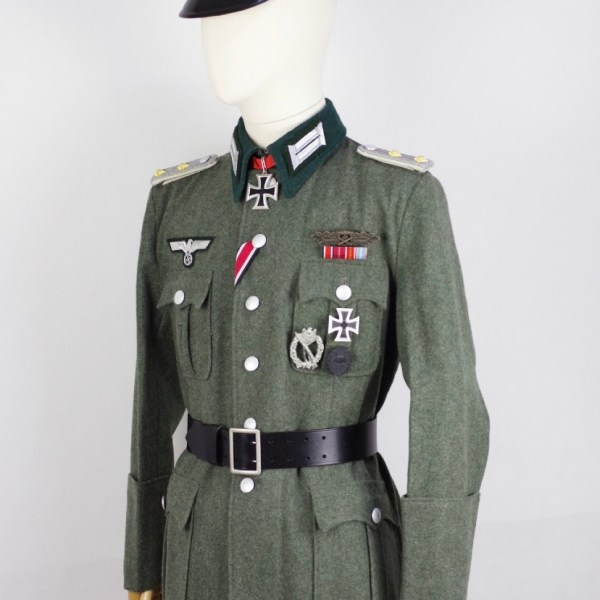Wehrmacht Hauptmann (Captain) Full uniform