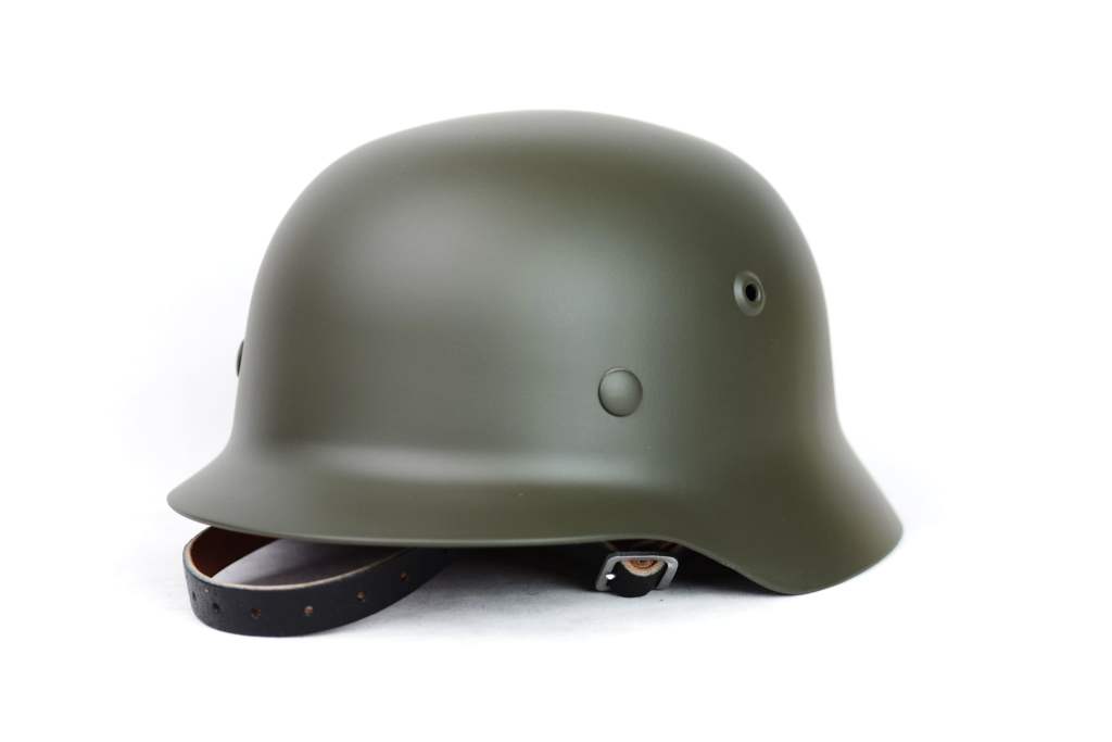 German Helmet M40 (Stahlhelm)