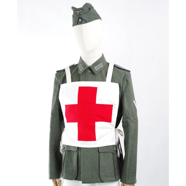 Wehrmacht M40 Sanitäter Full Uniform Set